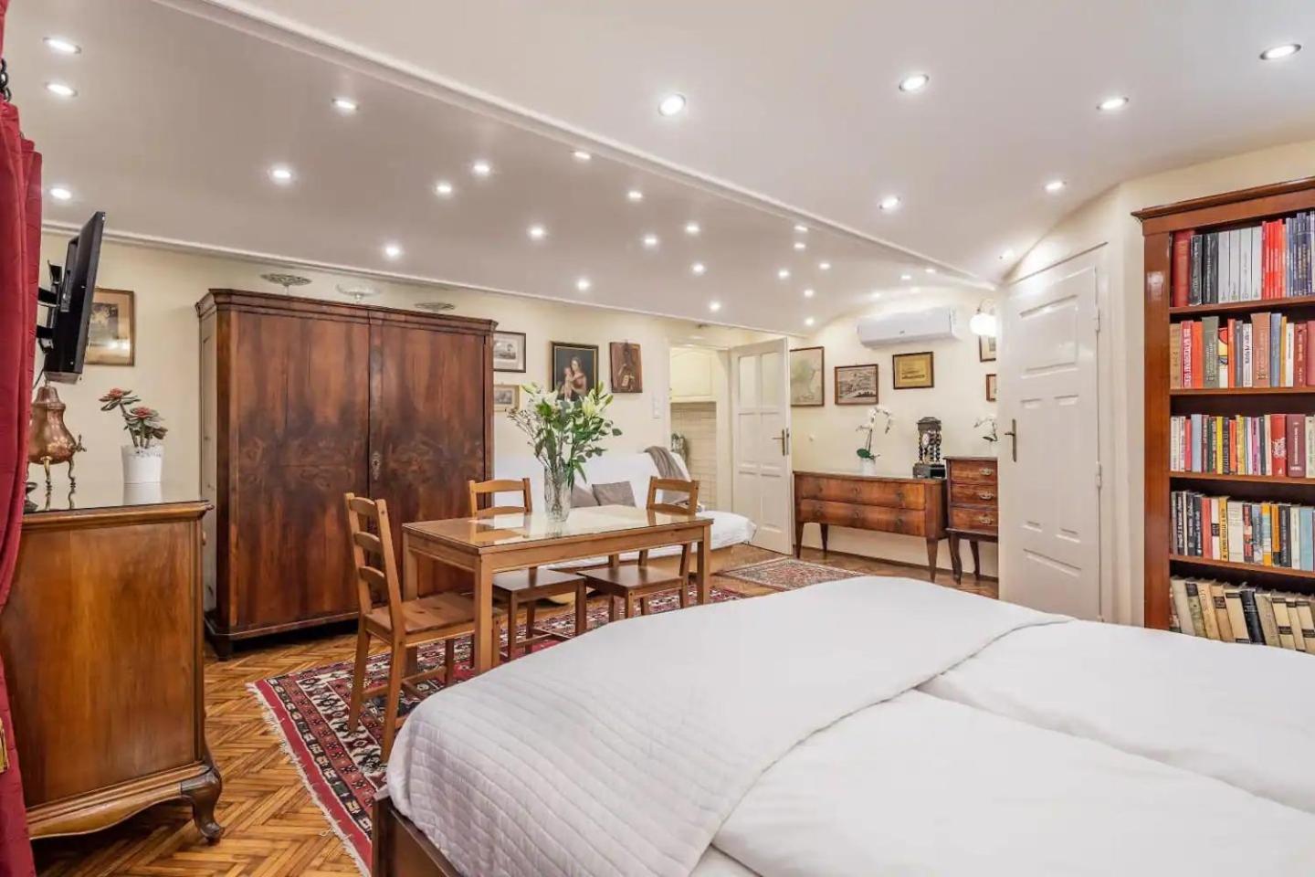 Vamhaz Boulevard Apartments Budapest Luaran gambar