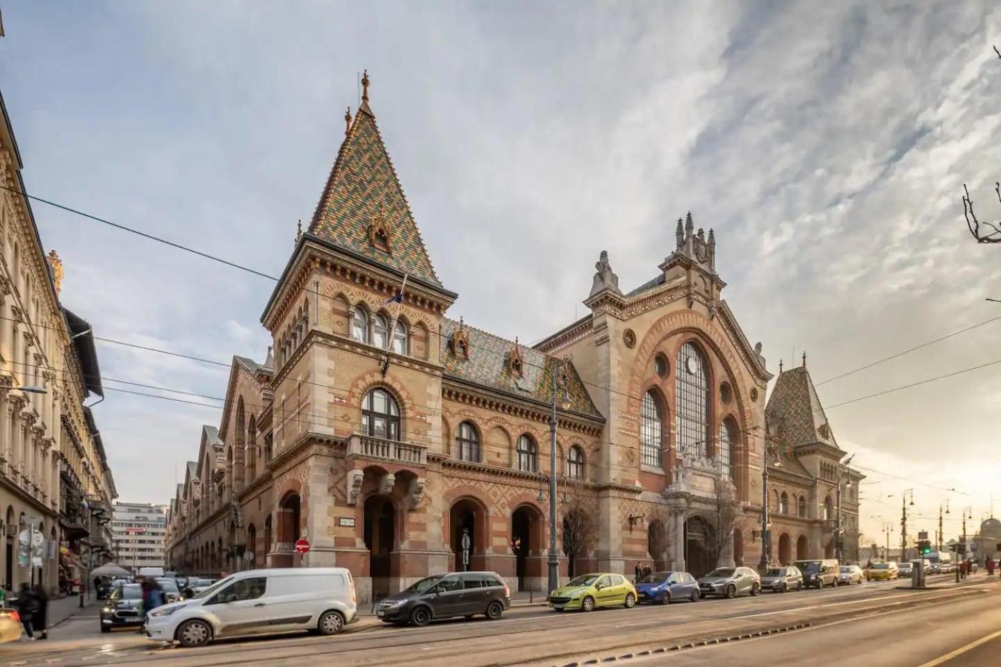 Vamhaz Boulevard Apartments Budapest Luaran gambar